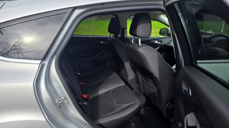 2018 Ford Focus - photo 12