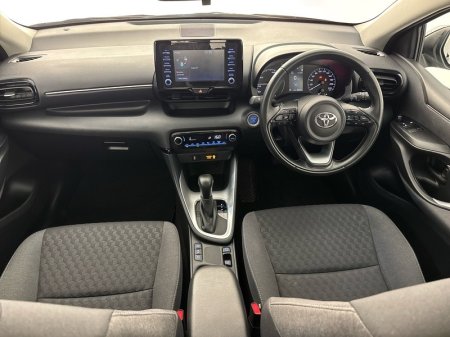 2023 Toyota Yaris - photo 8
