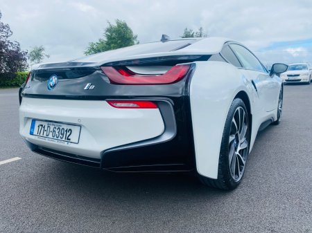 2017 BMW i8 - photo 7
