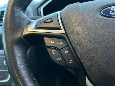 2020 Ford Mondeo - photo 13