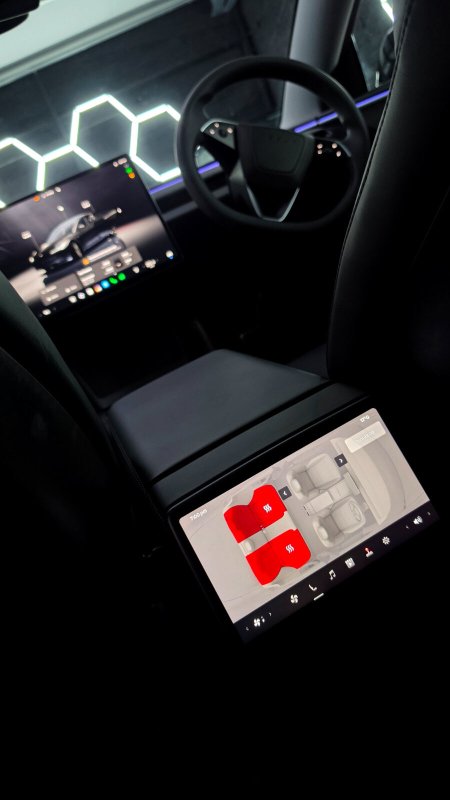 2024 Tesla Model 3 - photo 25