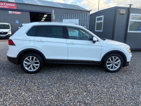 2017 Volkswagen Tiguan - photo 2