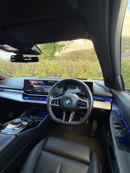 2023 BMW i5 - photo 22