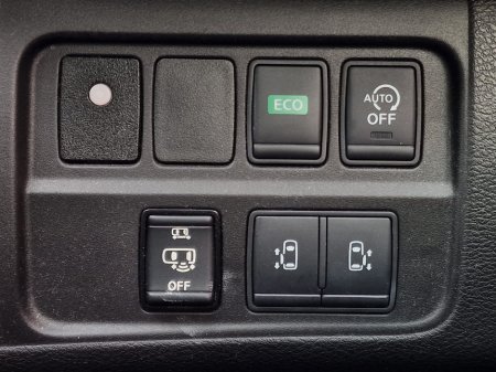 2017 Nissan Serena - photo 12