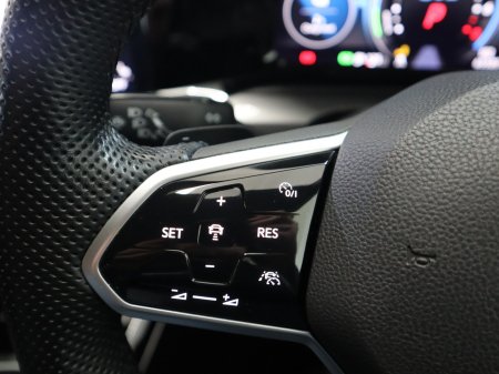 2023 Volkswagen Golf - photo 12
