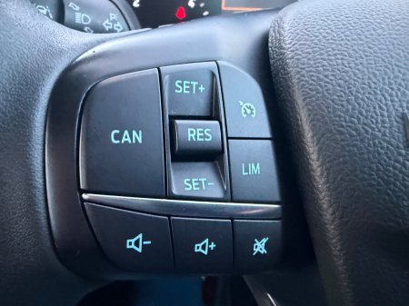2020 Ford Focus - photo 17