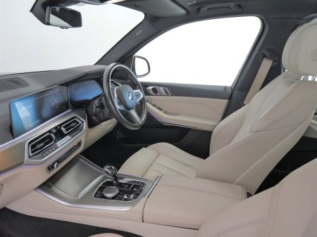 2021 BMW X5 - photo 7