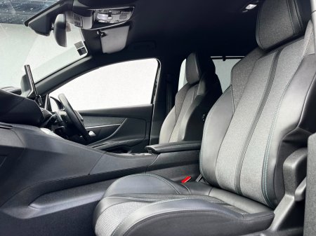 2024 Peugeot 5008 - photo 17