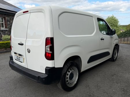 2021 Vauxhall Combo - photo 5