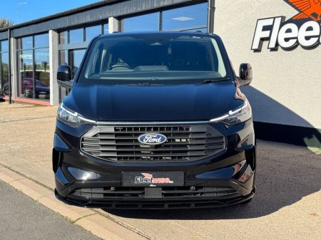 2025 Ford Transit Custom - photo 2