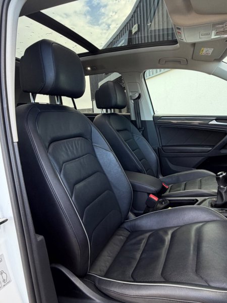 2020 Volkswagen Tiguan - photo 22