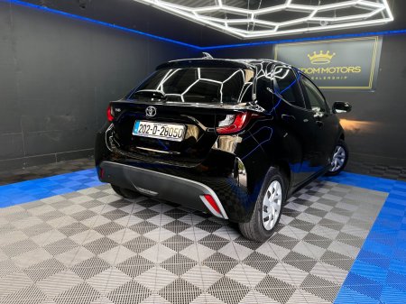 2020 Toyota Yaris - photo 10
