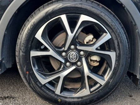 2019 Toyota C-HR - photo 10