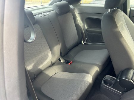 2014 Volkswagen Beetle - photo 8