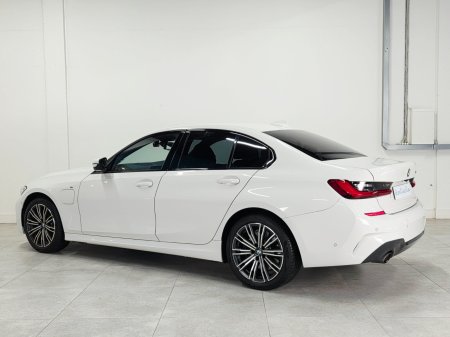 2021 BMW 3-Series - photo 14