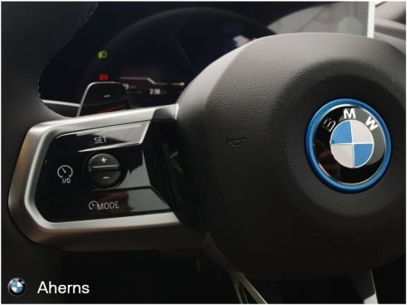 2026 BMW 5-Series - photo 18