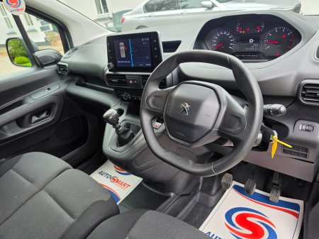 2023 Peugeot Partner - photo 13