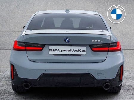 2024 BMW 3-Series - photo 14
