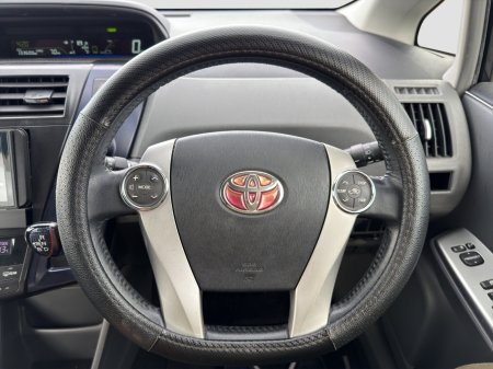 2013 Toyota Prius - photo 11