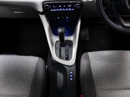 2021 Toyota Yaris - photo 19