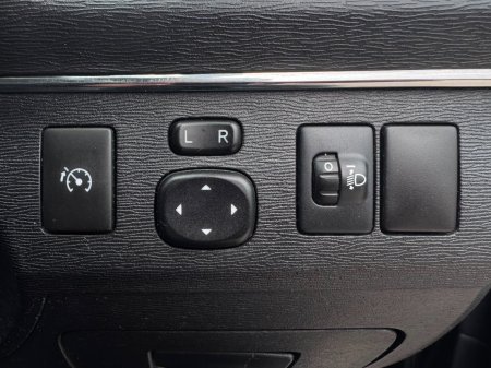 2011 Toyota Avensis - photo 25