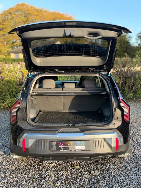 2025 Kia EV3 - photo 37
