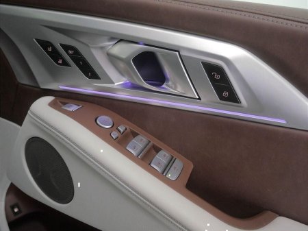 2024 BMW XM - photo 21