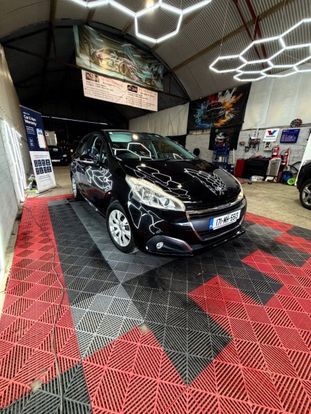2017 Peugeot 208 - photo 5