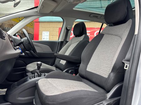 2015 Citroen C4 - photo 10