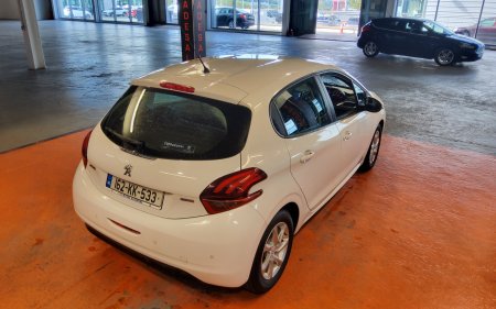 2016 Peugeot 208 - photo 2