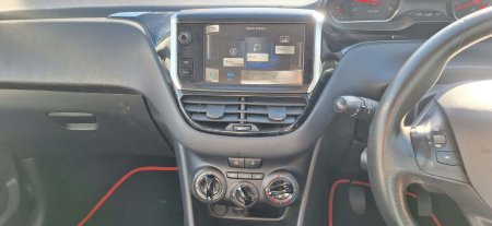 2014 Peugeot 208 - photo 12
