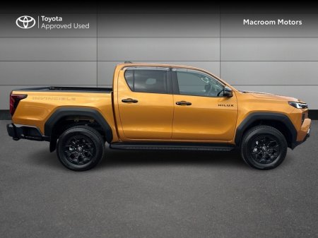 0 Toyota Hilux - photo 3