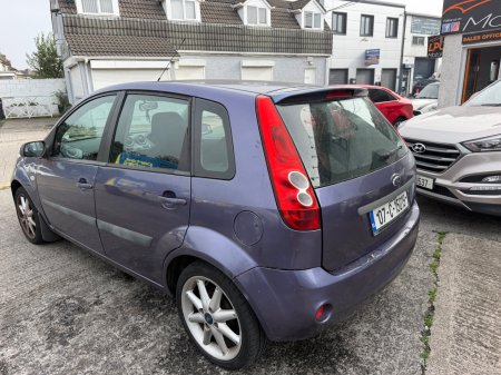 2007 Ford Fiesta - photo 6
