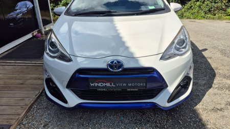 2015 Toyota Aqua - photo 4