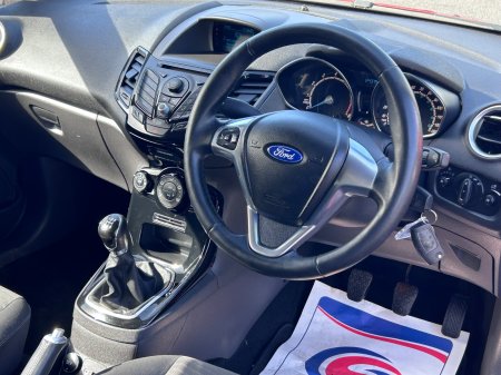 2014 Ford Fiesta - photo 13