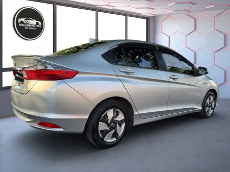 2016 Honda Grace - photo 5