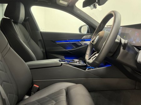 2025 BMW i5 - photo 7