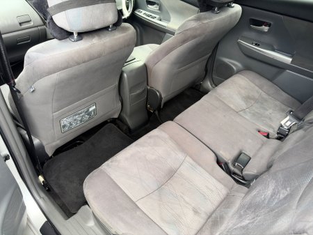 2012 Toyota Prius - photo 9