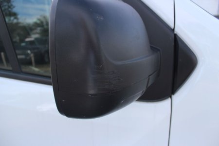 2019 Nissan NV300 - photo 2