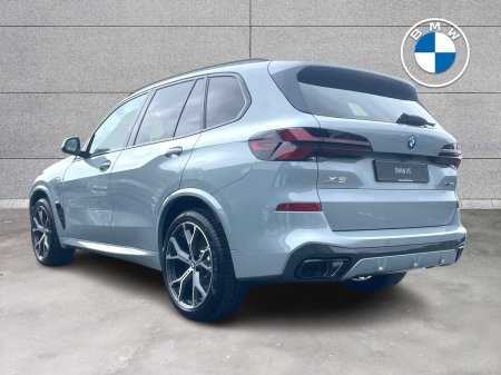 2026 BMW X5 - photo 2