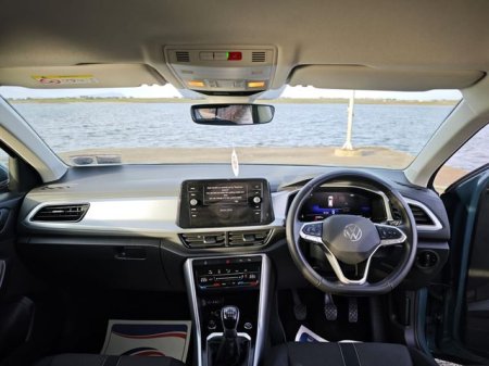 2024 Volkswagen T-Roc - photo 14