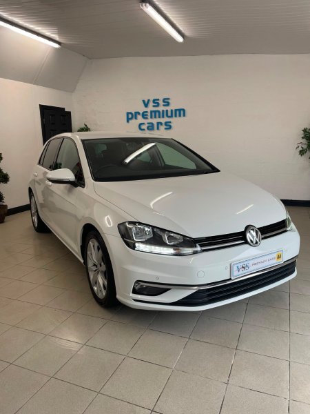 2017 Volkswagen Golf - photo 2