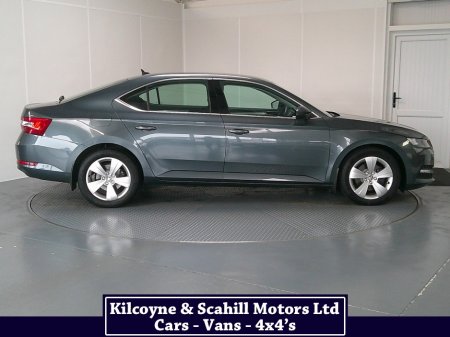 2020 Skoda Superb - photo 8