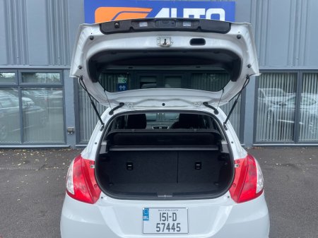 2015 Suzuki Swift - photo 5