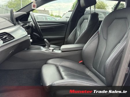 2023 BMW 5-Series - photo 11