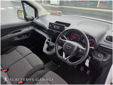 2021 Opel Combo - photo 12