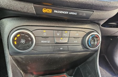 2018 Ford Fiesta - photo 9