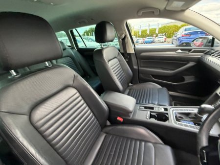 2018 Volkswagen Passat - photo 14