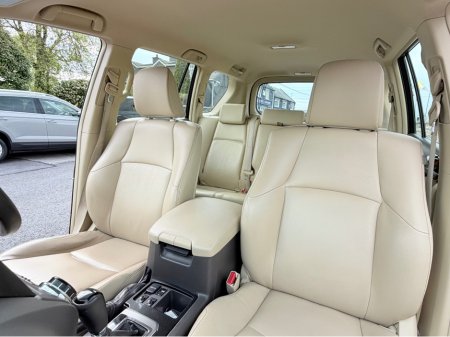 2017 Toyota Land Cruiser - photo 13