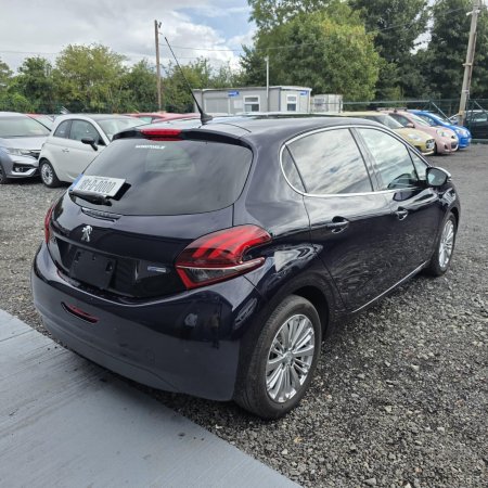 2018 Peugeot 208 - photo 6